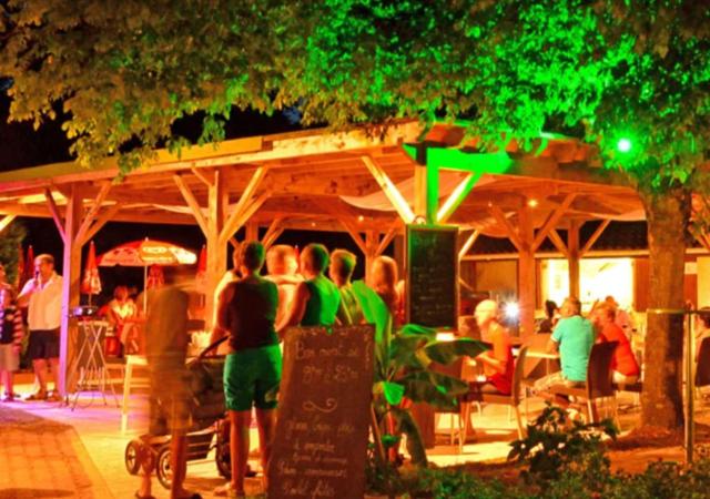 Camping La ClairiĂšre - Aquatique Vacances