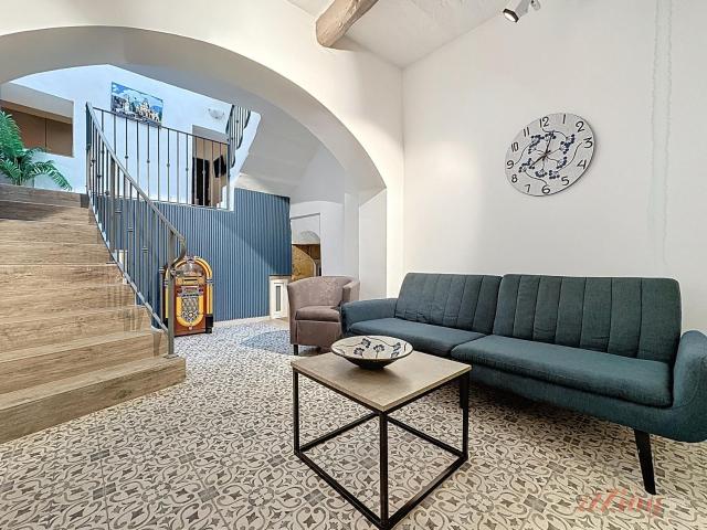 Chic 4BR Maltese Gem with Game Room in Siġġiewi