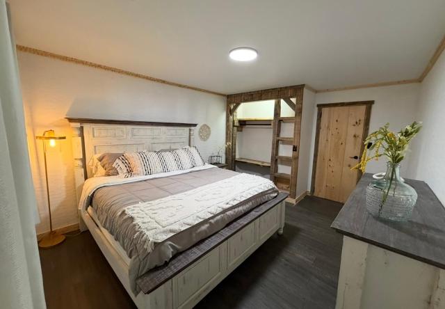 cozy cabin getaway