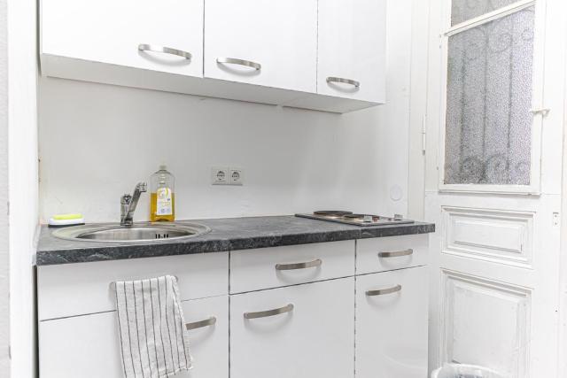 Comfortable City Stay in a Great Location