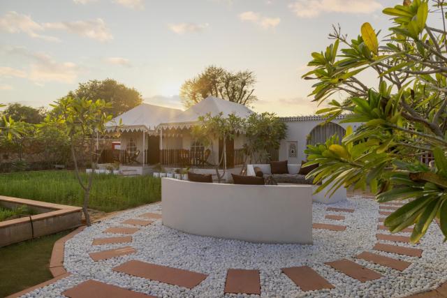 SaffronStays Raj Reverie Maharaja Tent Suites