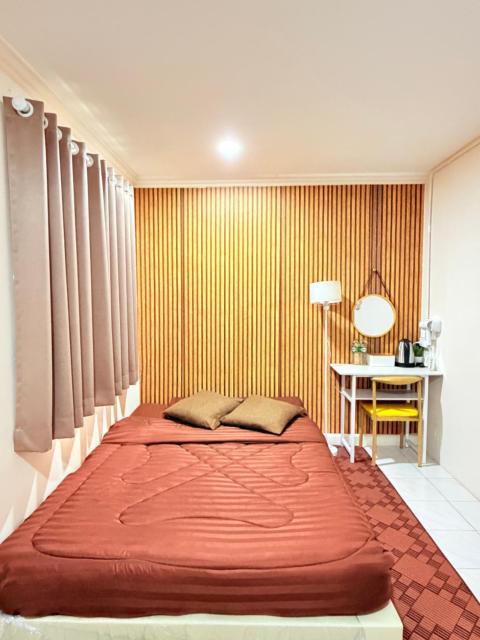 Dedbaicha cafe & Hostel Phuket old town