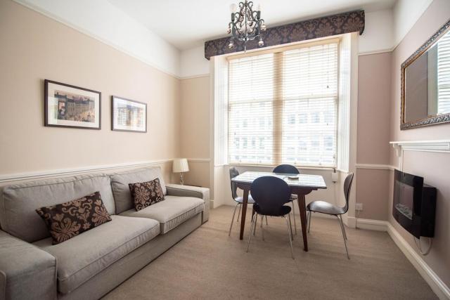 West Port - 2BR in the heart of the old town just off the Grassmarket