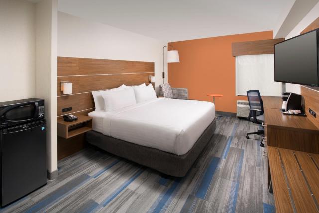 Holiday Inn Express & Suites College Park - University Area by IHG