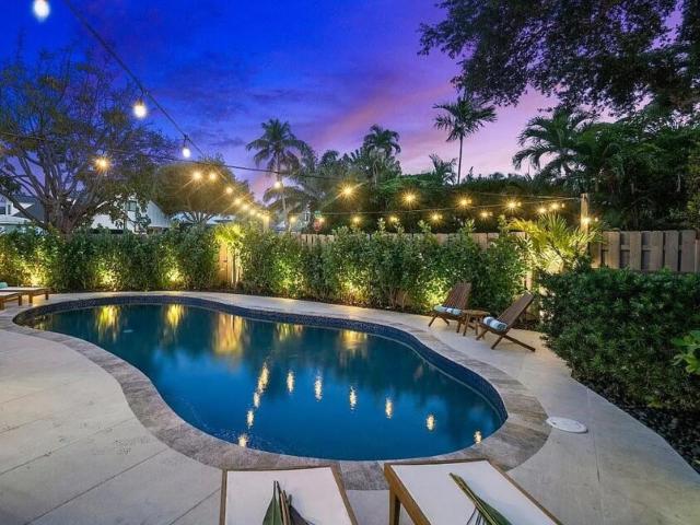 Rio Vista Prestige on Las Olas Heated Pool