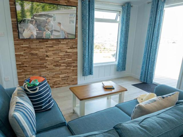 Swanage Signature 1 Bedroom Lodge with Hot Tub