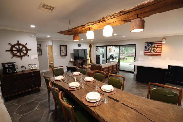 The Ranch at CityCentre ```` Luxury 3BR Villa with Private Pool, Spa & Gourmet Kitchen ````