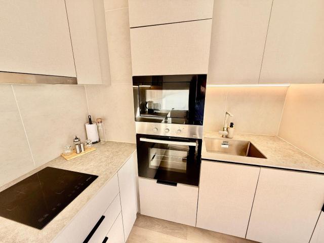 Moderna decoración y excelente ubicación