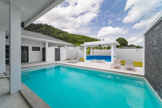 See 8 - 3BR Private Pool 900 m SilverBeach by MO Estate