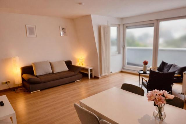 HomeBase Apartment Lauf