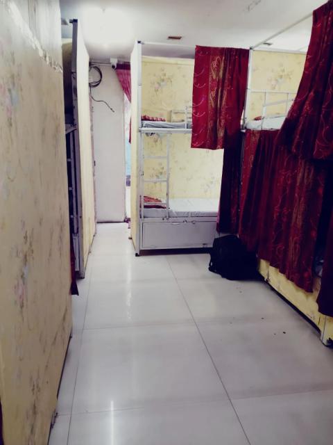 Sky Dormitory Andheri Near Railway Station