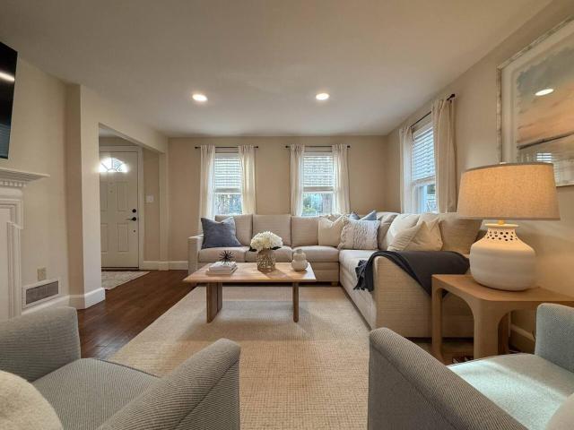 Portsmouth Landing 4BDRM, Modern Escape, Central