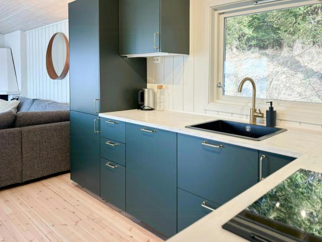 Cabin By Lake Tyrifjorden With Water Views