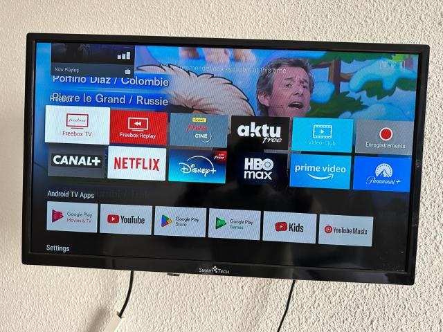 Studio cosy moderne Netflix Disney plus Salle de sport Wifi