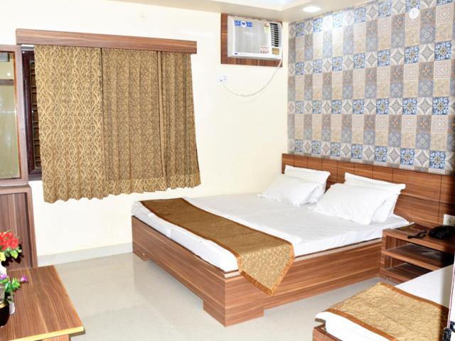 HOTEL ATA INN AND RESTAURANT (20 Mtrs from Dargah), Ajmer