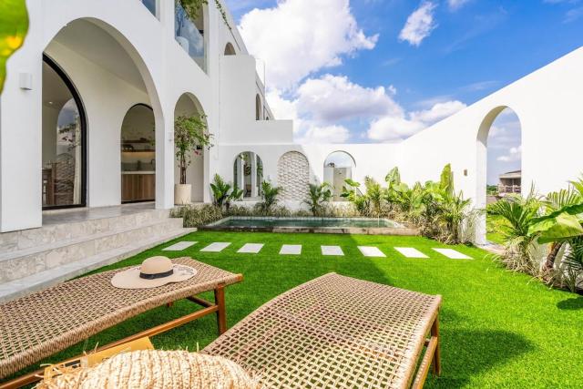 Unu Villa Mediterranean 2BR With Rooftop & Pool