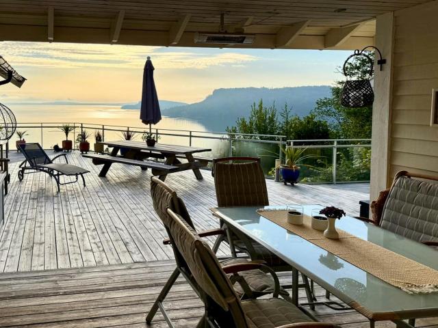 Cabin With Veranda And Fjord View Near Tønsberg