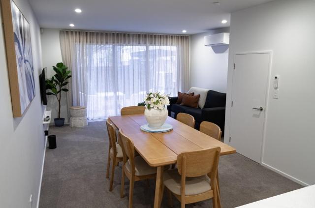 Colombo St Retreat with Garage - Ideal For Long Stays