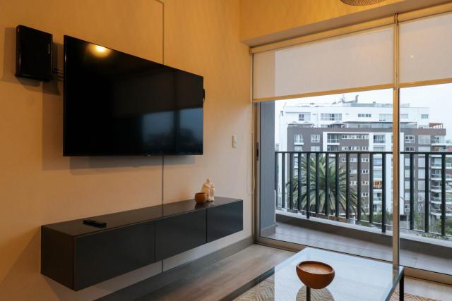 Perricholi Living in San Isidro by Wynwood House