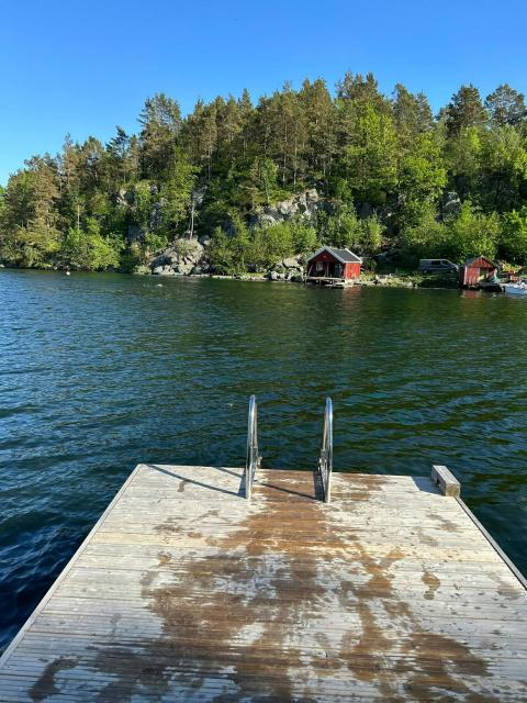 Cabin By The Waterway With Sauna And Jetty
