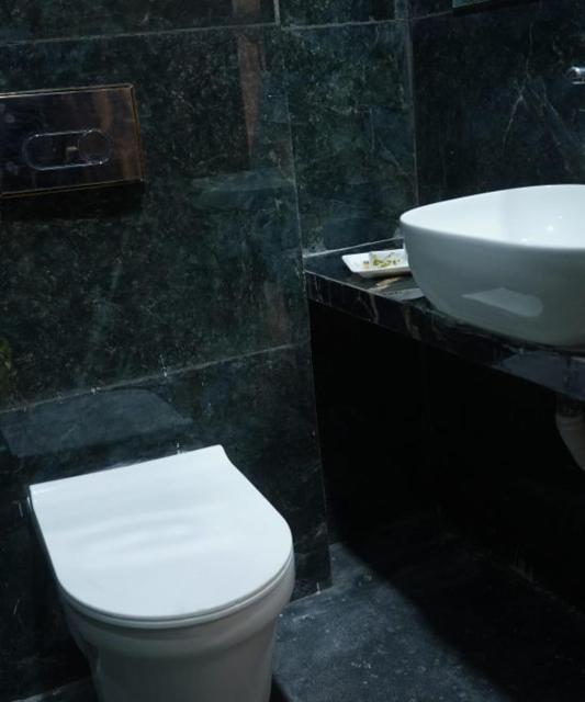 Royal Milestone Resort & Hotel