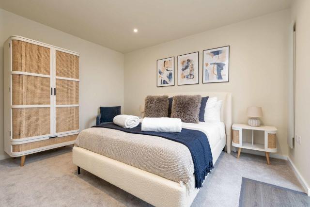 The Mancunian Blue - Manchester Luxury 2-Bed Corner Apartment