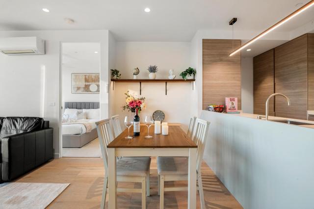 Relaxing Footscray Retreat Free Wifi & Train Stop