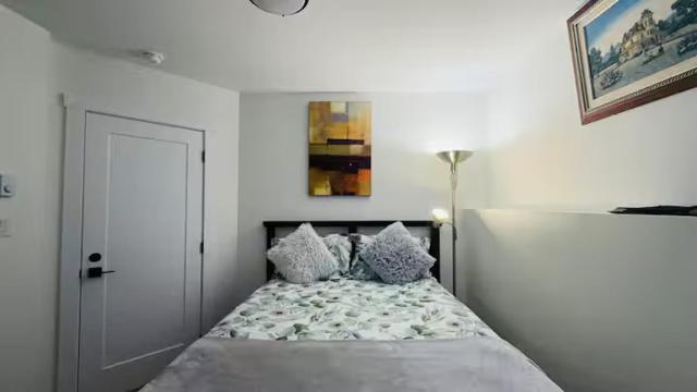 Modern Budget Stay - Moncton North