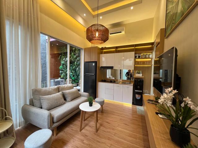 Singgah Jingga 2BR Mini Pool by Kamaria