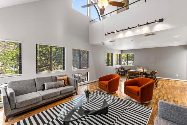 Beautiful home by Medical ctr, Rice, Museums