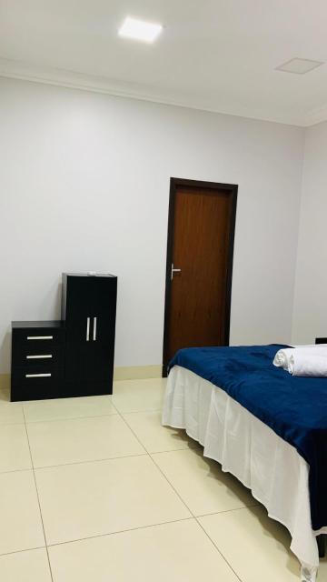 Excelente Apto 2º Piso no Centro da Cidade