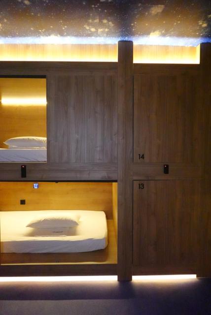 Joaquin Sorolla Pod Hostel