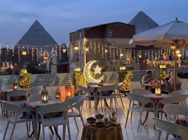 The View Pyramids Signature