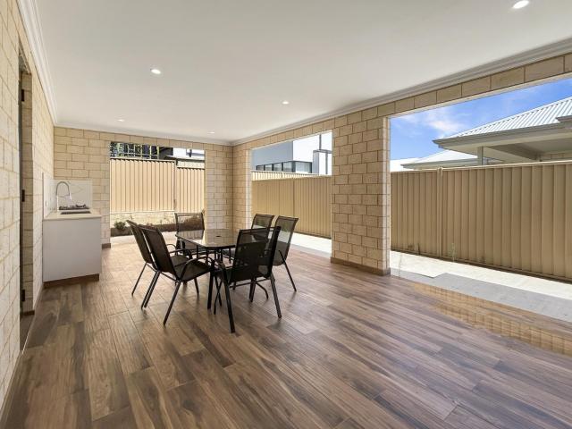Spacious 4 bed home with open plan living