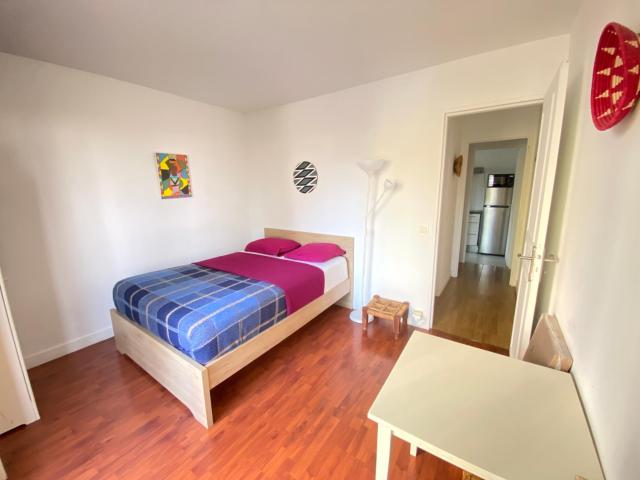 Quiet Stay near Paris - Balcony & Private Parking