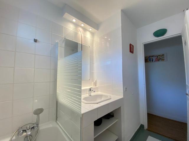 Quiet Stay near Paris - Balcony & Private Parking