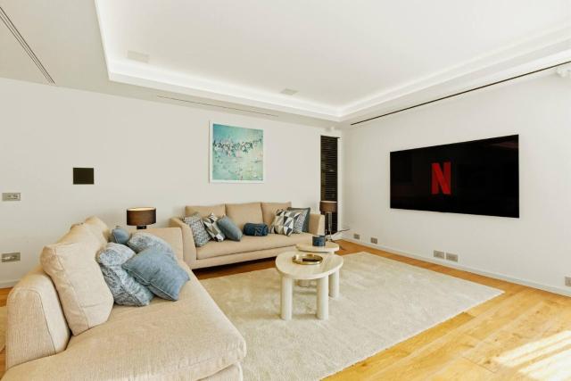 Generoso Luxury Lake View Suite in Lugano