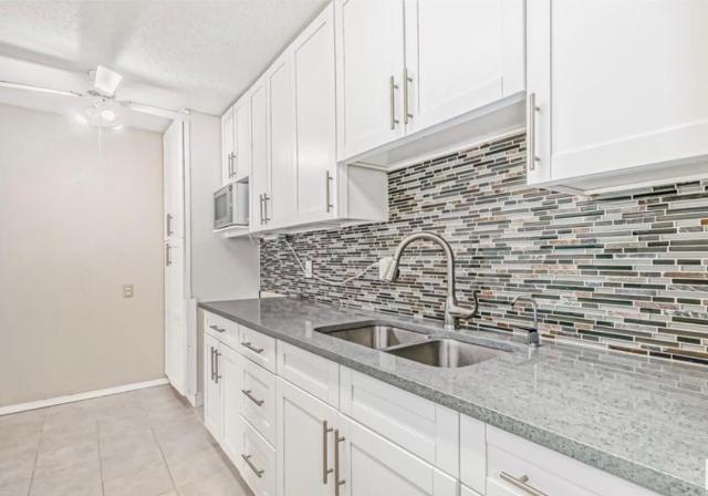 Private Rooms in a 2 Bedroom Condo Downtown Central Edmonton Non Smoking