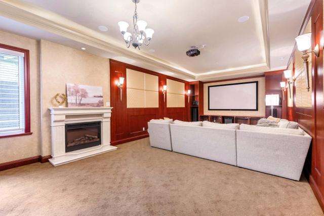 Bright Peaceful 2BR Retreat Near UBC Downtown