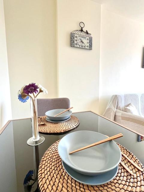 Luxury Condo Near Beach Pool & Gym