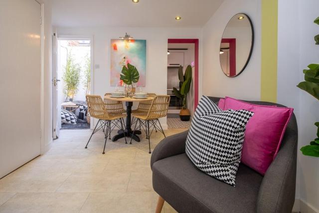 Lovely beach house with spiral stairs & terrace