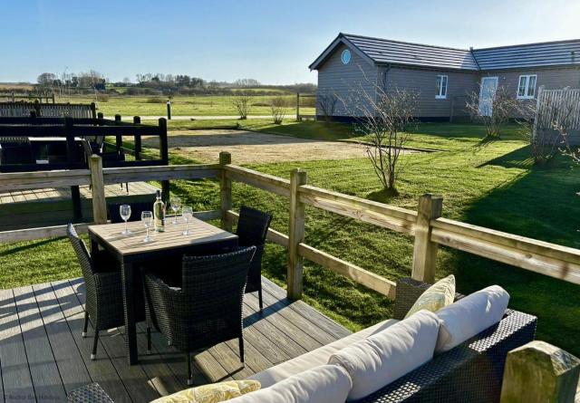 Sunset Lodge - Part of the The Bay Filey Holiday Village with pool, gym and direct beach access, pub, restaurant, tennis and meadows walks