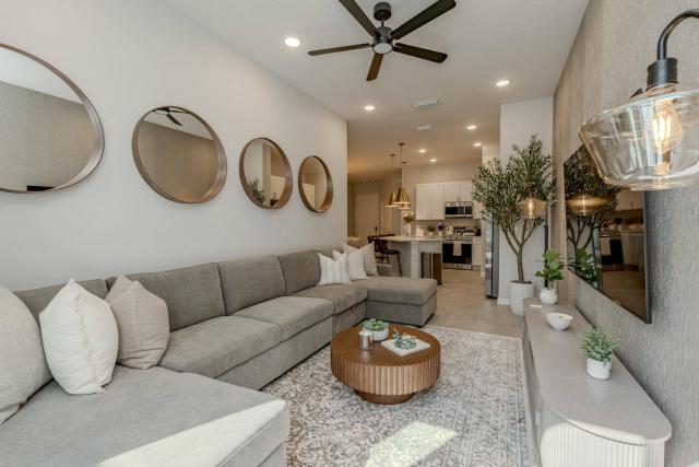 5BR Home w Private Pool in Paradiso Grande