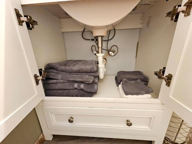 Cozy Lawrence 1BR Near KU - Wi-Fi & Patio