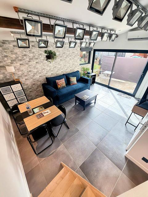 Renovated Studio 2026 New 160cm Bed 8 min de Lyon