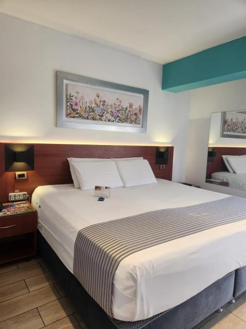 Hotel Vila Santa