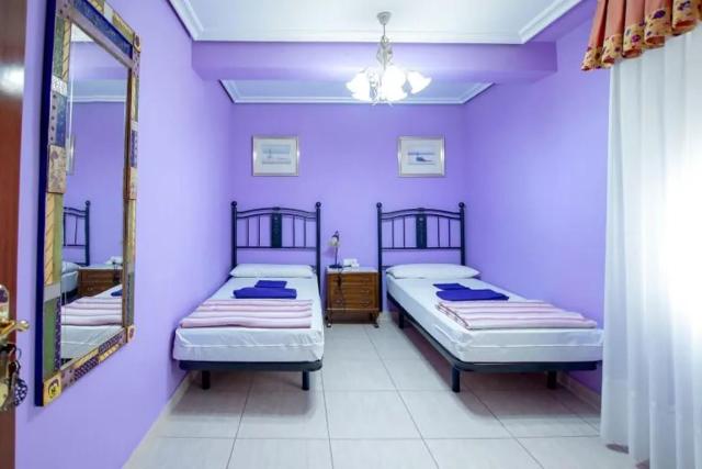 ALBERGUE EL CANTARO - Solo Peregrino con Credencial