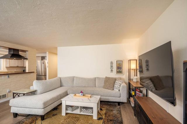 Cozy 3-Bedroom Townhome - 3 Miles from OSU!