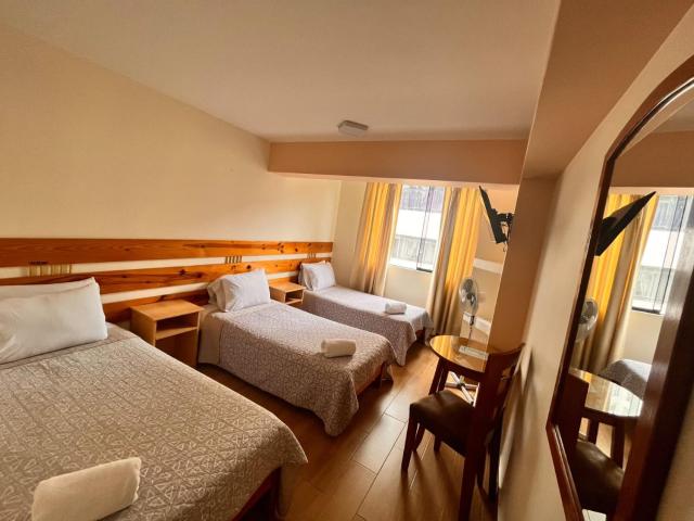 Hotel Anthony's