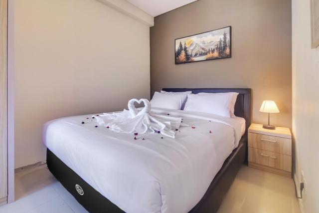 2BR Parahyangan Residences W Pool & Playstation 5